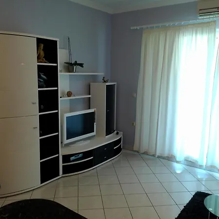 Apartment Doni
