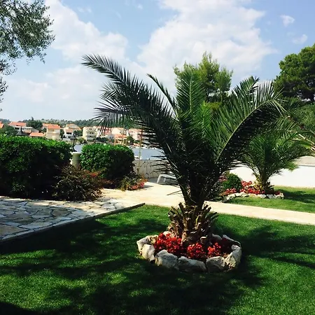Apartment Doni *
