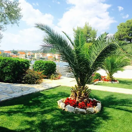 Apartment Doni