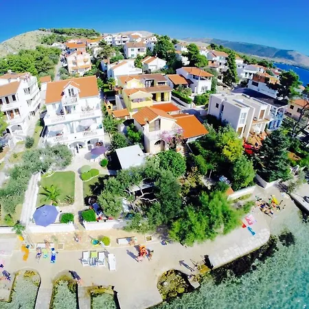Apartment Doni *